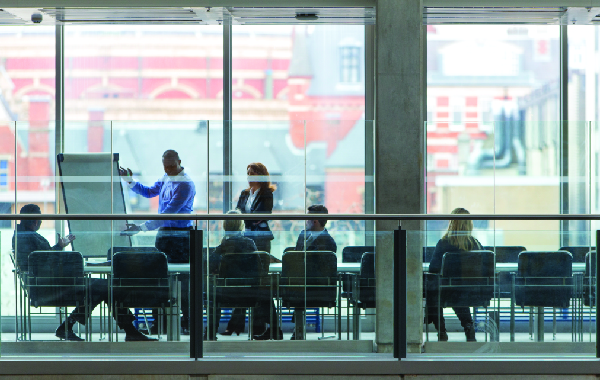 The-Pros-Cons-of-Situational-Leadership_Mobile