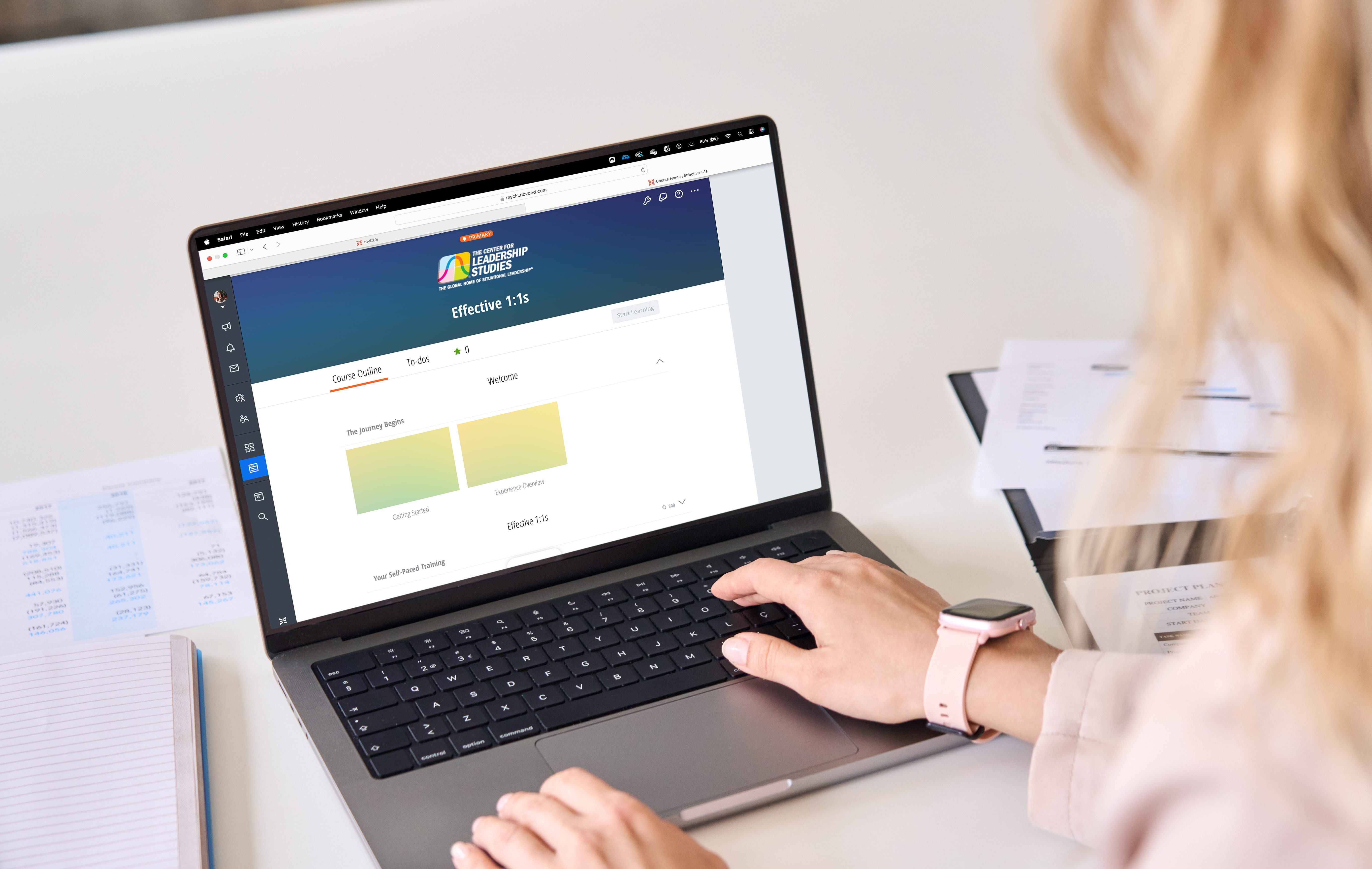 Laptop_2_GettyImages-1553377857